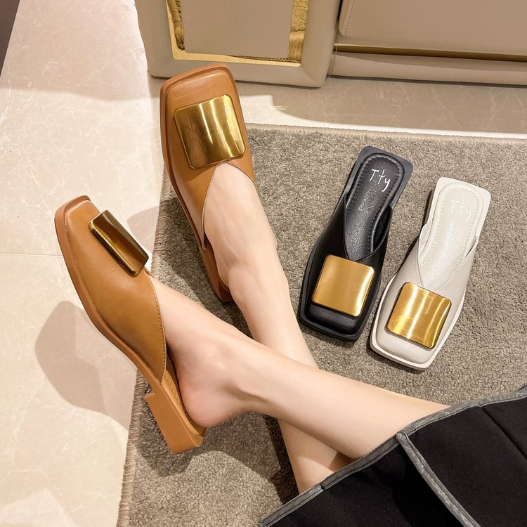 Fashion Metallic Patent Leather Sandals