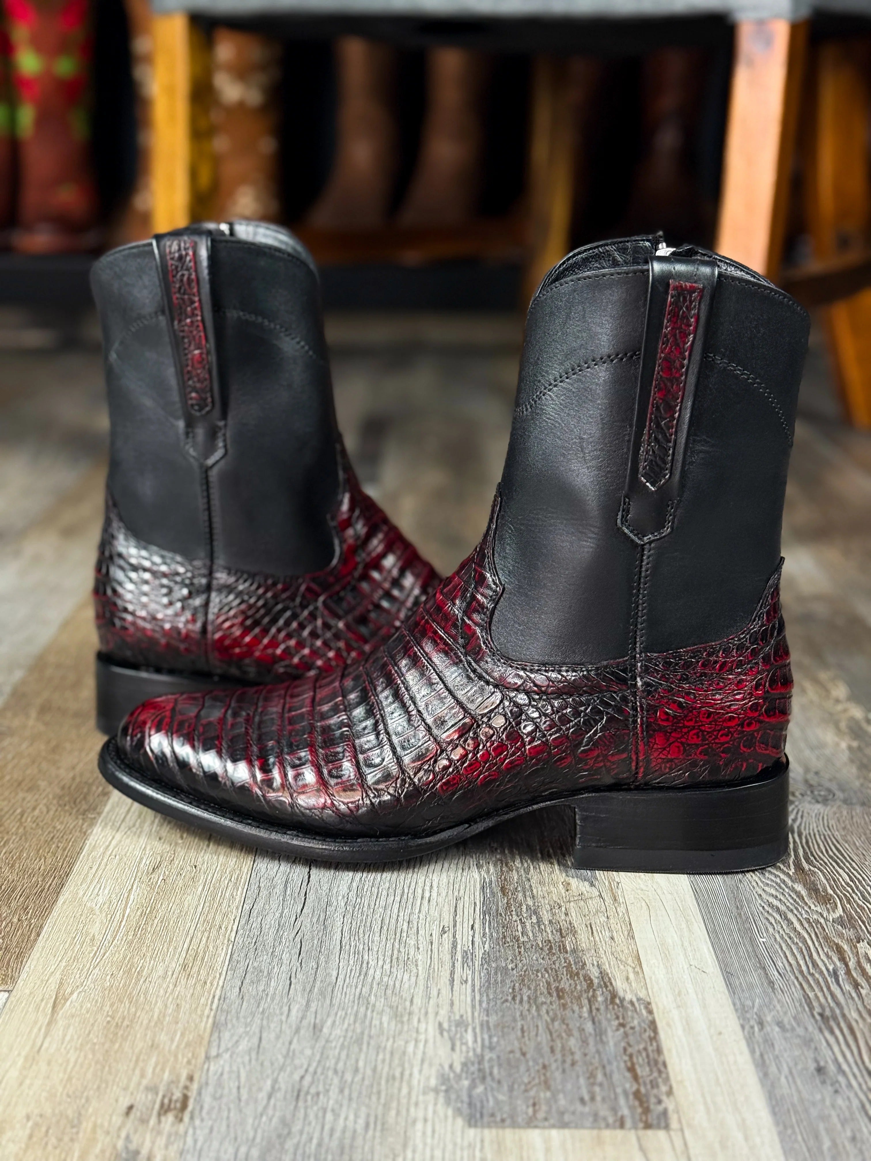 Red Black Crocodile Fuscus Boots Oval