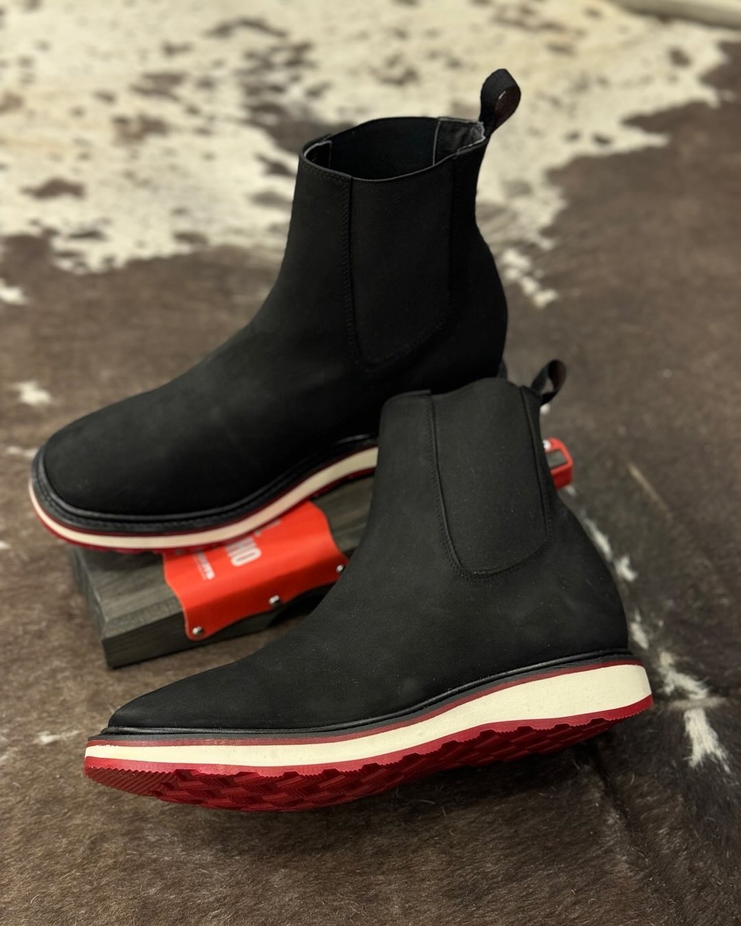 One-Piece Suede Cowboy Boots