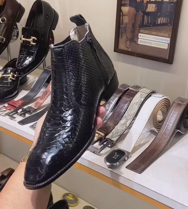 Cobra Scaled Low-top Zipper Boots
